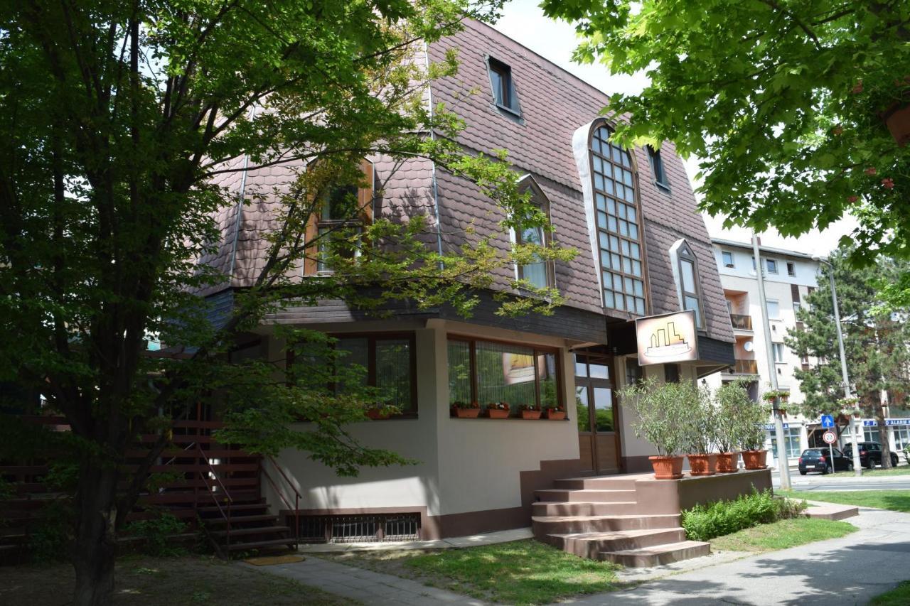 Belvarosi Panzio Siófok Exterior foto