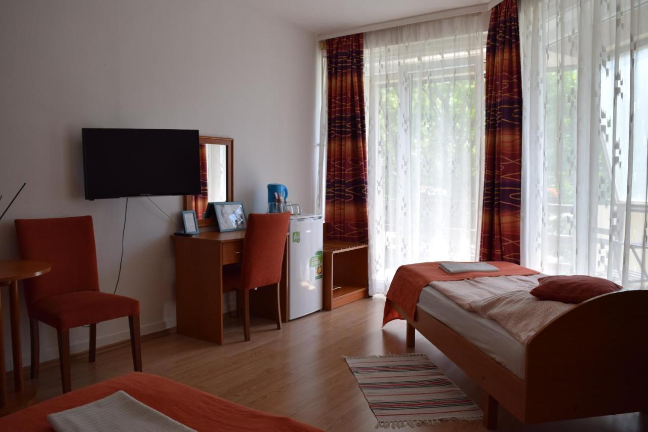 Belvarosi Panzio Siófok Exterior foto