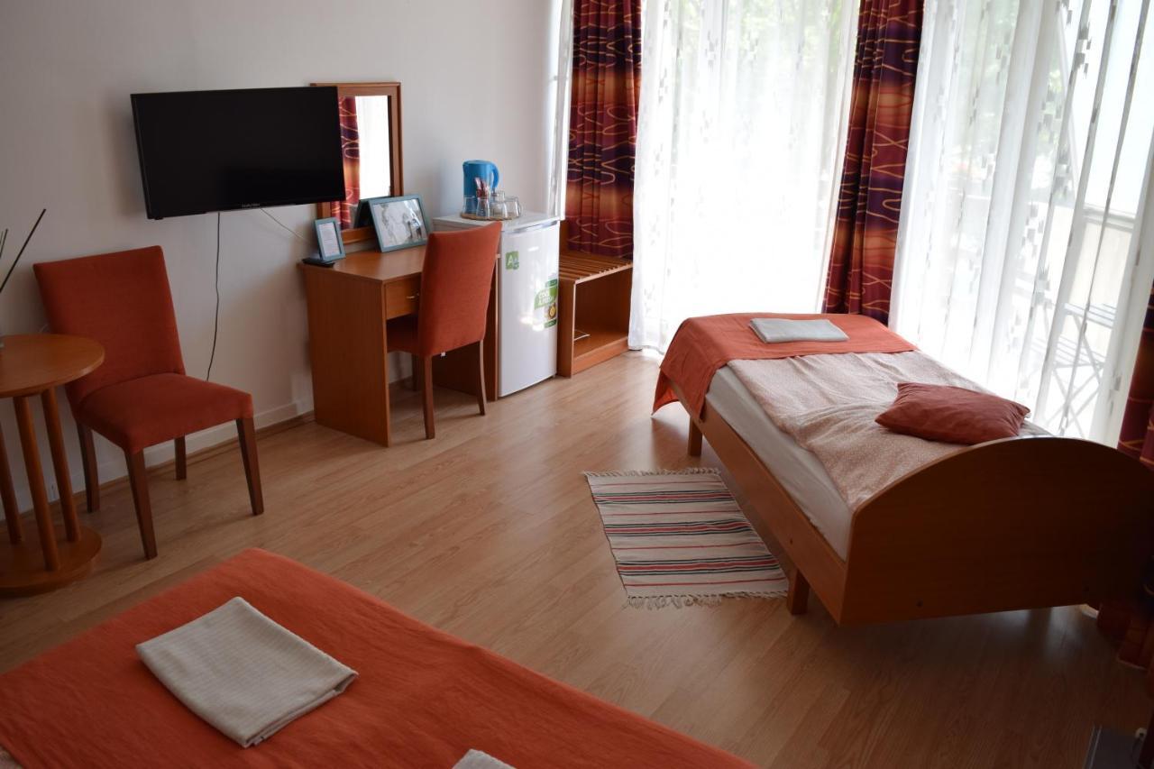 Belvarosi Panzio Siófok Exterior foto